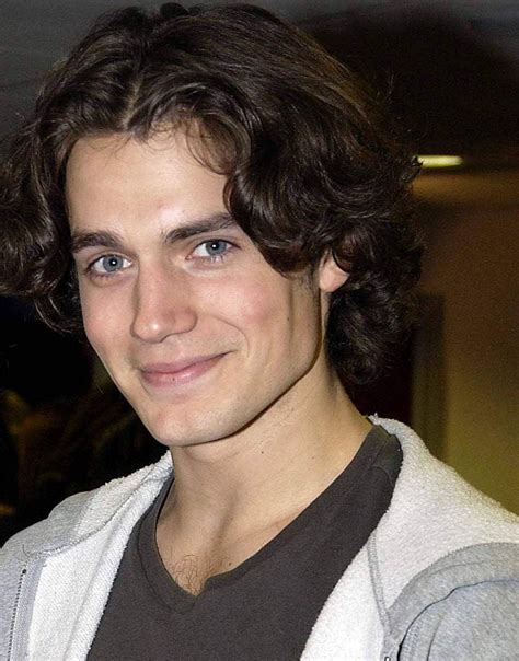 henry cavill 25 years old